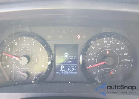 2015 Toyota Sienna Le 8 Passenger z USA, uszkodzony, nr VIN 5TDKK3DC0FS586262